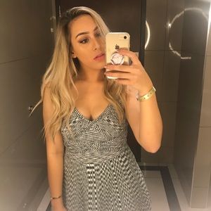 Meet your Posher, Nicole